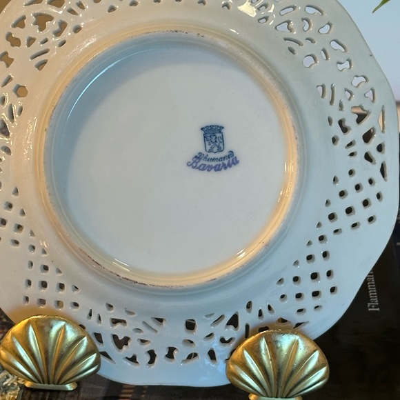 Porcelain Reticulated Plate Germany - Picture 2 of 7